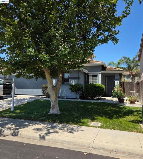 109 James Burke Ave, Patterson, CA, 95363-9069 | Card Image