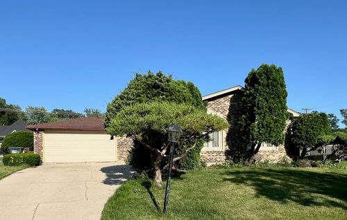 18921 Oakwood Ct, Country Club Hills, IL, 60478-5618 | Card Image