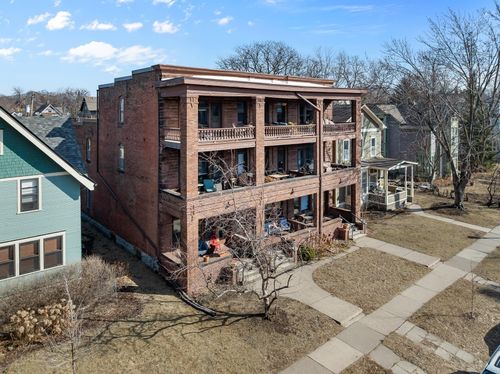 583 Holly Ave, Saint Paul, MN, 55102-3271 | Card Image