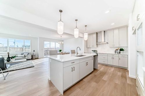 {{alt}} | Card Image