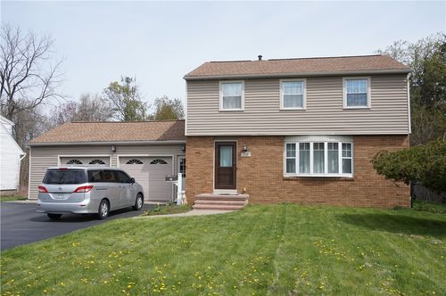 518 Maiden Ln, Greece, NY, 14616-4147 | Card Image