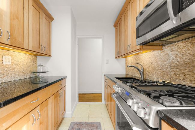 APT-3B - 72 112 Th St, Home with 2 bedrooms, 1 bathrooms and null parking in Forest Hills NY | Image 15