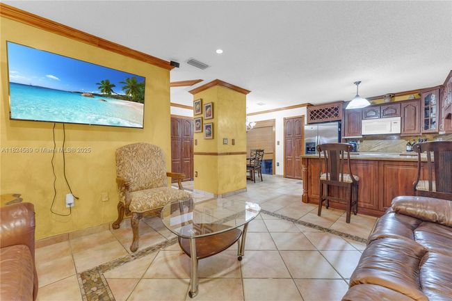 12350 Nw 7 Th Trl, House other with 3 bedrooms, 2 bathrooms and null parking in Miami FL | Image 15