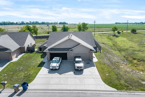 2438 E Quivira Ct, Kechi, KS, 67067-8909 | Card Image