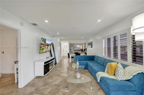 707 Banks Rd, Margate, FL, 33063-4653 | Card Image