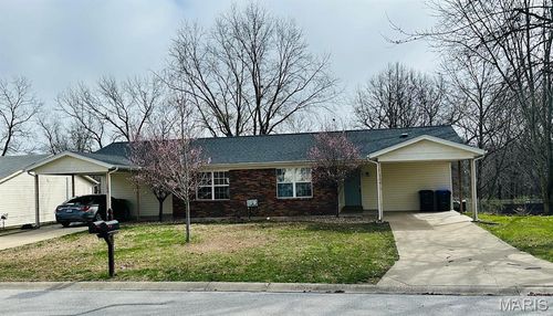 106 Laura Dr, Saint Peters, MO, 63376-3696 | Card Image