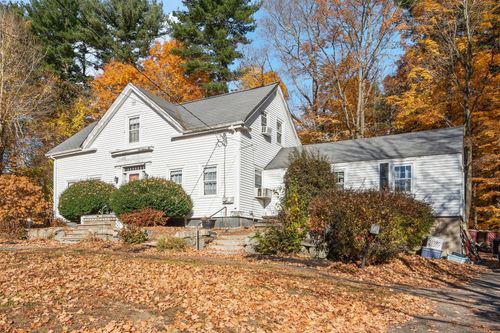 9 Hill St, North Reading, MA, 01864-2411 | Card Image