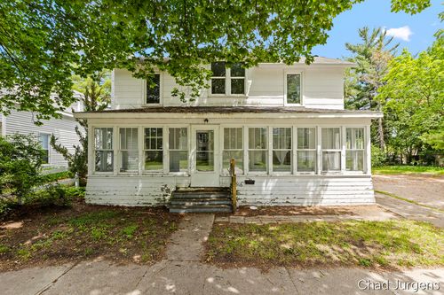 516 N Michigan Ave, Big Rapids, MI, 49307-1420 | Card Image