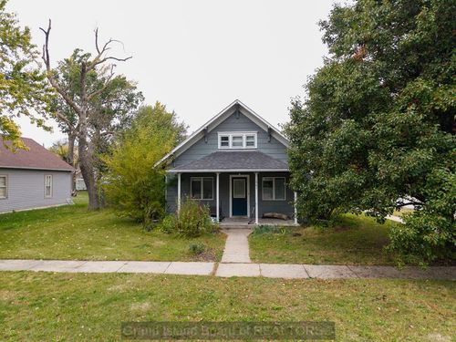 1061 15th St, Henderson, NE, 68371-8701 | Card Image