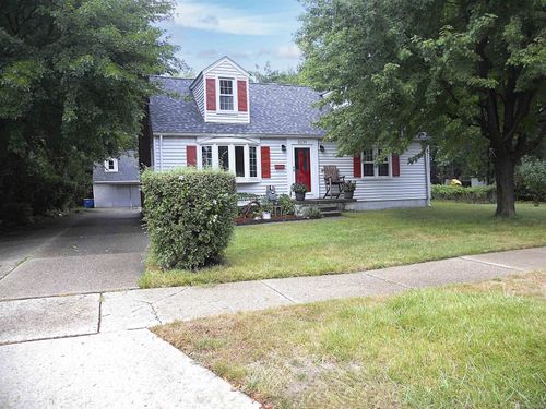 8239 Garbor Ave, Warren, MI, 48093-2860 | Card Image