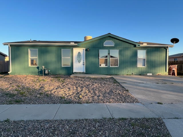 Paseo Arbolado , Belen, NM 87002