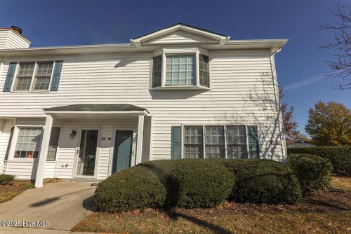 n10-3826 Sterling Pointe Dr, Winterville, NC, 28590-8854 | Card Image