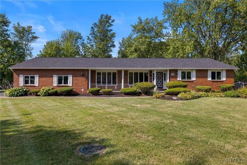746 Curtis Ct, Lewiston, NY, 14092-1127 | Card Image