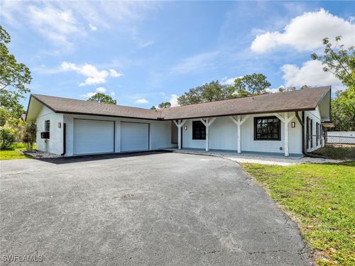 208 Erie Dr, NAPLES, FL, 34110-1304 | Card Image