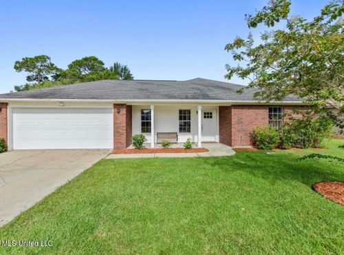 3421 N 10th St, Ocean Springs, MS, 39564-9488 | Card Image