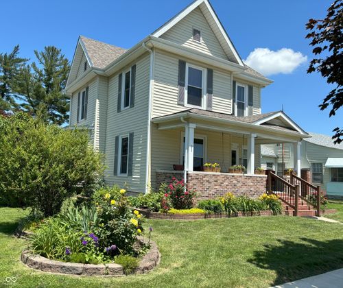 921 W Brook St, Mitchell, IN, 47446-1326 | Card Image