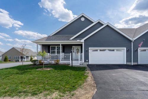 2 Strawberry Ln, Hooksett, NH, 03106-2244 | Card Image