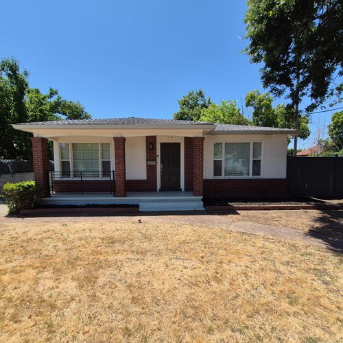 6180 Broadway, Sacramento, CA, 95820 | Card Image