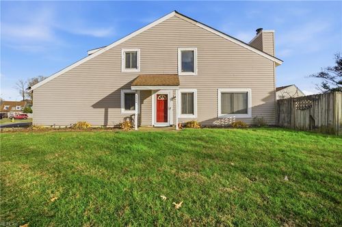 4036 Lake Ridge Cir, Virginia Beach, VA, 23452-2045 | Card Image