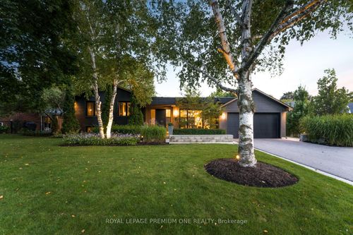 49 Norman Dr, King City, ON, L7B1J2 | Card Image