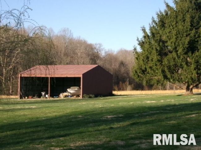 2225 Route 34, House other with 4 bedrooms, 2 bathrooms and null parking in Rosiclare IL | Image 27