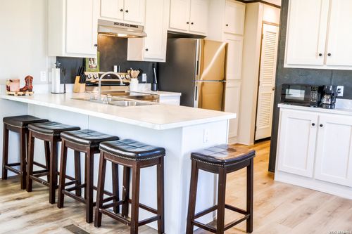 3131 Sandy Elm Rd, La Vernia, TX, 78121-4429 | Card Image