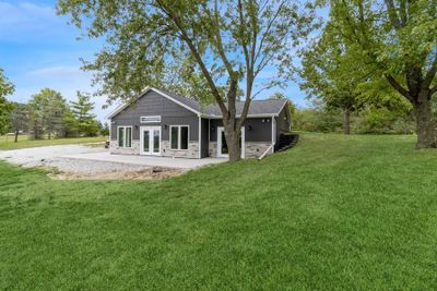 21225 County Road R45 Highway, Home with 3 bedrooms, 1 bathrooms and null parking in New Virginia IA | Image 1