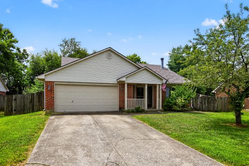 331 Chestnut Ln, Versailles, KY, 40383-9777 | Card Image