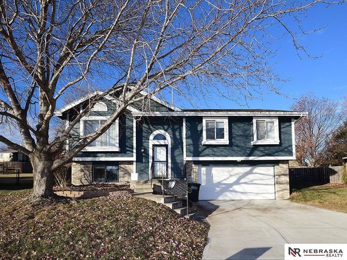 15468 Wirt Circle, Omaha, NE, 68116 | Card Image