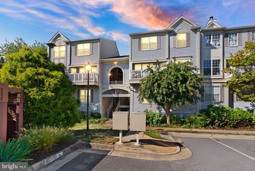 unit-302-9298 Cardinal Forest Ln, LORTON, VA, 22079-2879 | Card Image