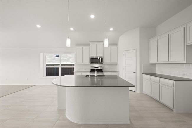 921 Beverly Kitchen1 | Image 4