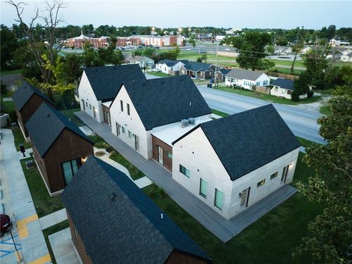 510 N 8th St, Rogers, AR, 72756-3666 | Card Image