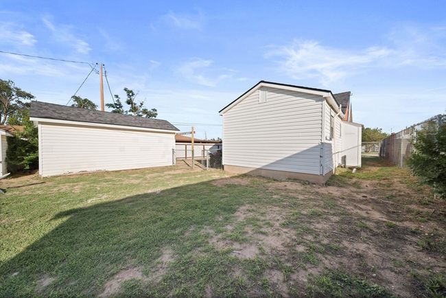 709 E 14 Th St, House other with 2 bedrooms, 2 bathrooms and null parking in Big Spring TX | Image 16