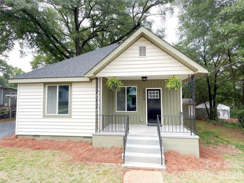 1904 Hemlock Ave, Gastonia, NC, 28054-3338 | Card Image