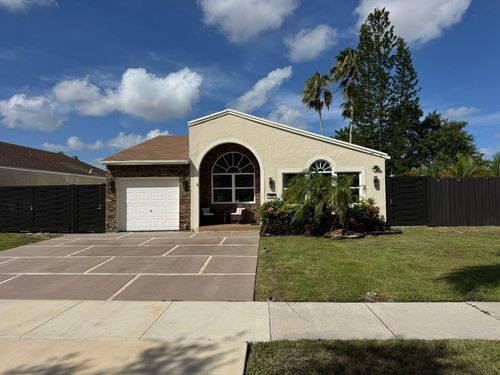 5866 Sw 99th Ln, Cooper City, FL, 33328-5730 | Card Image