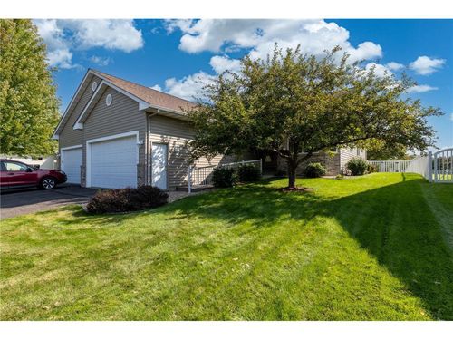 1450 Foster St, River Falls, WI, 54022-6902 | Card Image