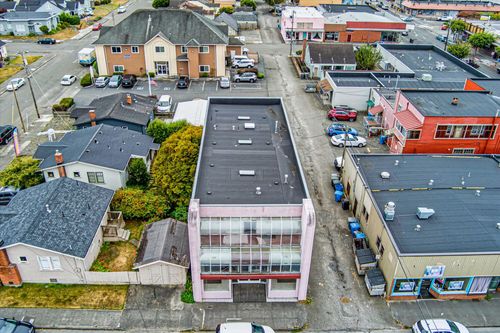 524 Henderson St, Eureka, CA, 95501-4430 | Card Image