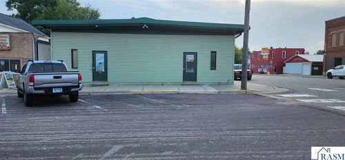 300 Pine St, Nicollet, MN, 56074-2077 | Card Image
