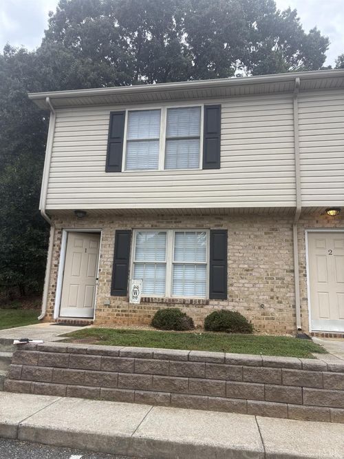 1-2004 Wards Ferry Rd, Lynchburg, VA, 24502-2472 | Card Image