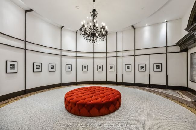 4301 - 197 Yonge St, Condo with 1 bedrooms, 1 bathrooms and null parking in Toronto ON | Image 4