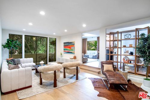 102-1434 Greenfield Ave, Los Angeles, CA, 90049-3205 | Card Image