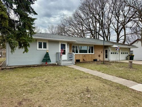 760 2nd St E, Lake Lillian, MN, 56253-9555 | Card Image