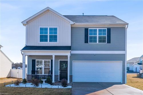 4748 Bell West Dr, Kernersville, NC, 27284-9301 | Card Image