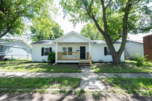 8694 S Vine St, Straughn, IN, 47387-4916 | Card Image