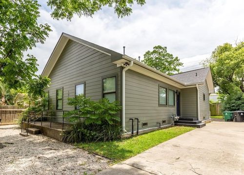 a-1919 Lombardy St, Houston, TX, 77023-4532 | Card Image