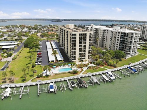 307-690 Island Way, CLEARWATER BEACH, FL, 33767-1926 | Card Image