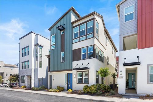 107 Tenor, Irvine, CA, 92602 | Card Image