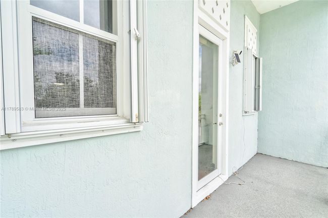 7514 Nw 108 Th Path, Townhouse with 3 bedrooms, 3 bathrooms and null parking in Doral FL | Image 26