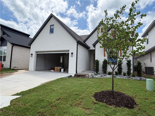 4702 S Fieldcrest Terrace, Rogers, AR, 72758 | Card Image