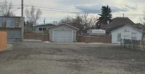 325 50a Ave W, Claresholm, AB, T0L0T0 | Card Image
